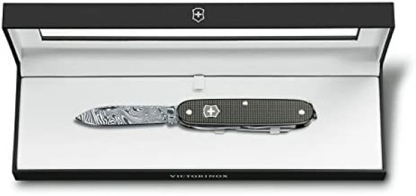 Navaja Limited Edition Pioneer Alox Damascus 93mm Plata 2016 Victorinox® 0.8231.J16 [Pieza] - Image 3