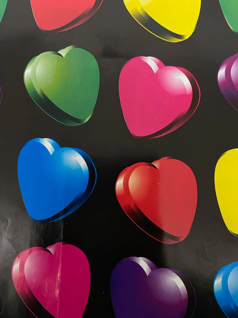 Papel Regalo San Valentin Corazon fondo negro c/25 50×70cm granmark® 1252 [Paquete]