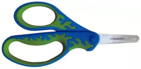 Tijera Escolar Punta Roma Softgrip 5¼" Colores Fiskars® 12-9422 [Pieza]